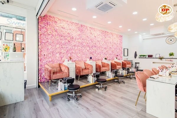 Ghế Làm Nail Đơn Giản Cho Không Gian Nhỏ