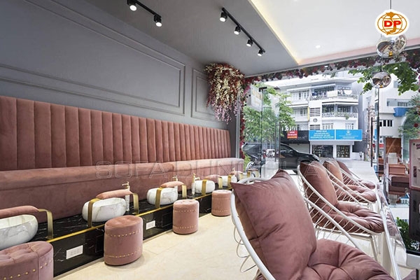 Những Ưu Điểm Và Nơi Uy Tín Để Mua Ghế Làm Nail Băng Dài?